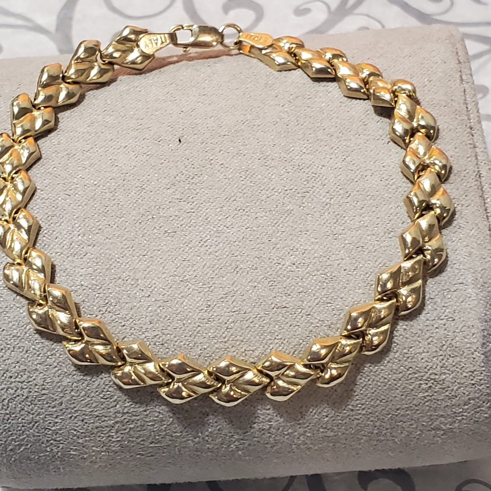Solid 10kt Link Bracelet